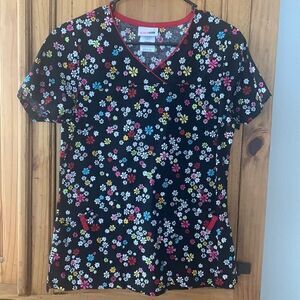 ***** 5 for $25 Scrubstar floral print scrub top